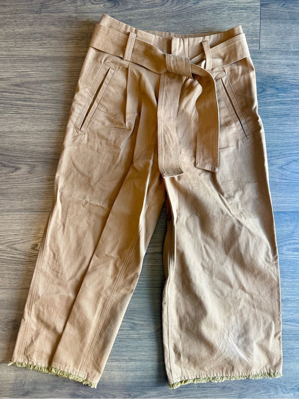 Moon River Belted Wide-Leg Chinos w/ Frayed Edges